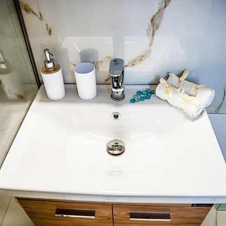 Апартаменты Katerina's House *